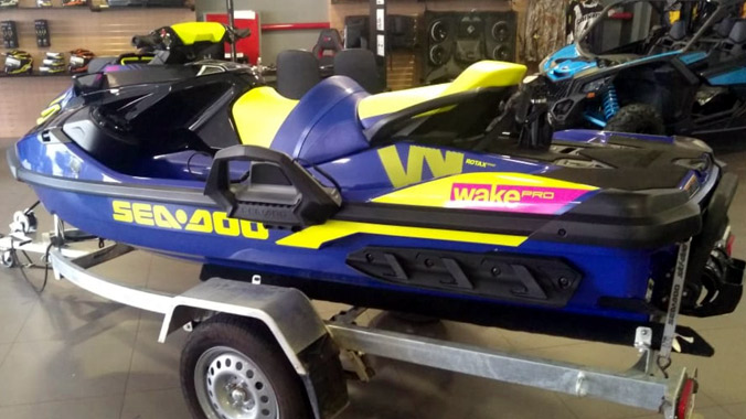 BRP, Sea-Doo, Wake Pro 230, Rotax 1630 ACE, prancha de wake, sistema se dom, esportes a reboque