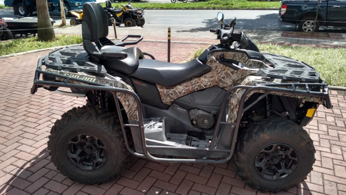 ATV, Outlander 650 Max, quadriciclo, Rotax V-Twin, 2 lugares, off-road